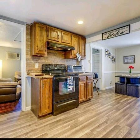 איסט הרטפורד Comfortable Home Away From Home מראה חיצוני תמונה