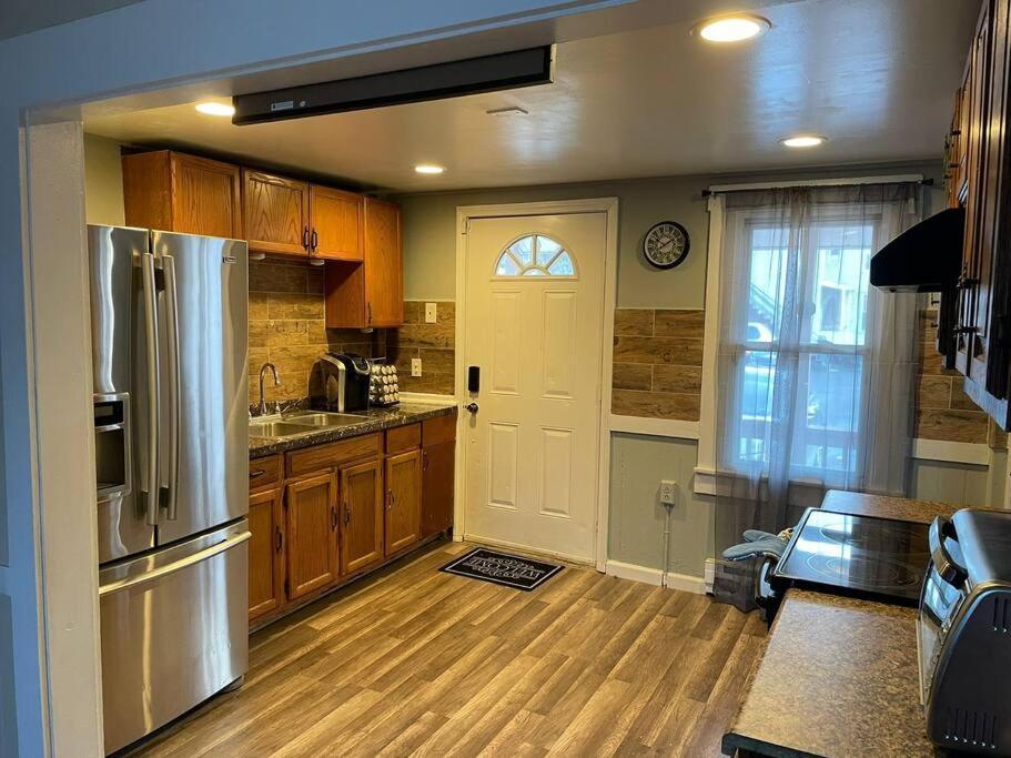 איסט הרטפורד Comfortable Home Away From Home מראה חיצוני תמונה