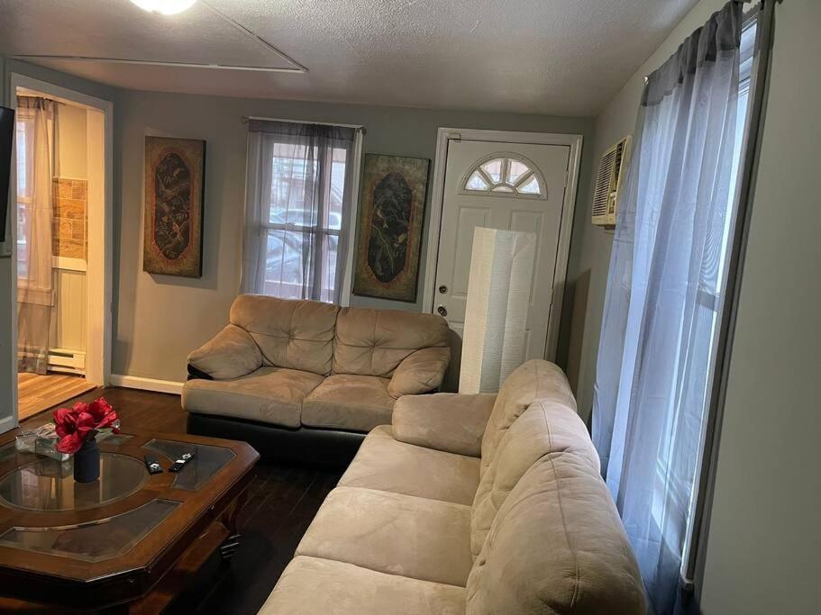 איסט הרטפורד Comfortable Home Away From Home מראה חיצוני תמונה